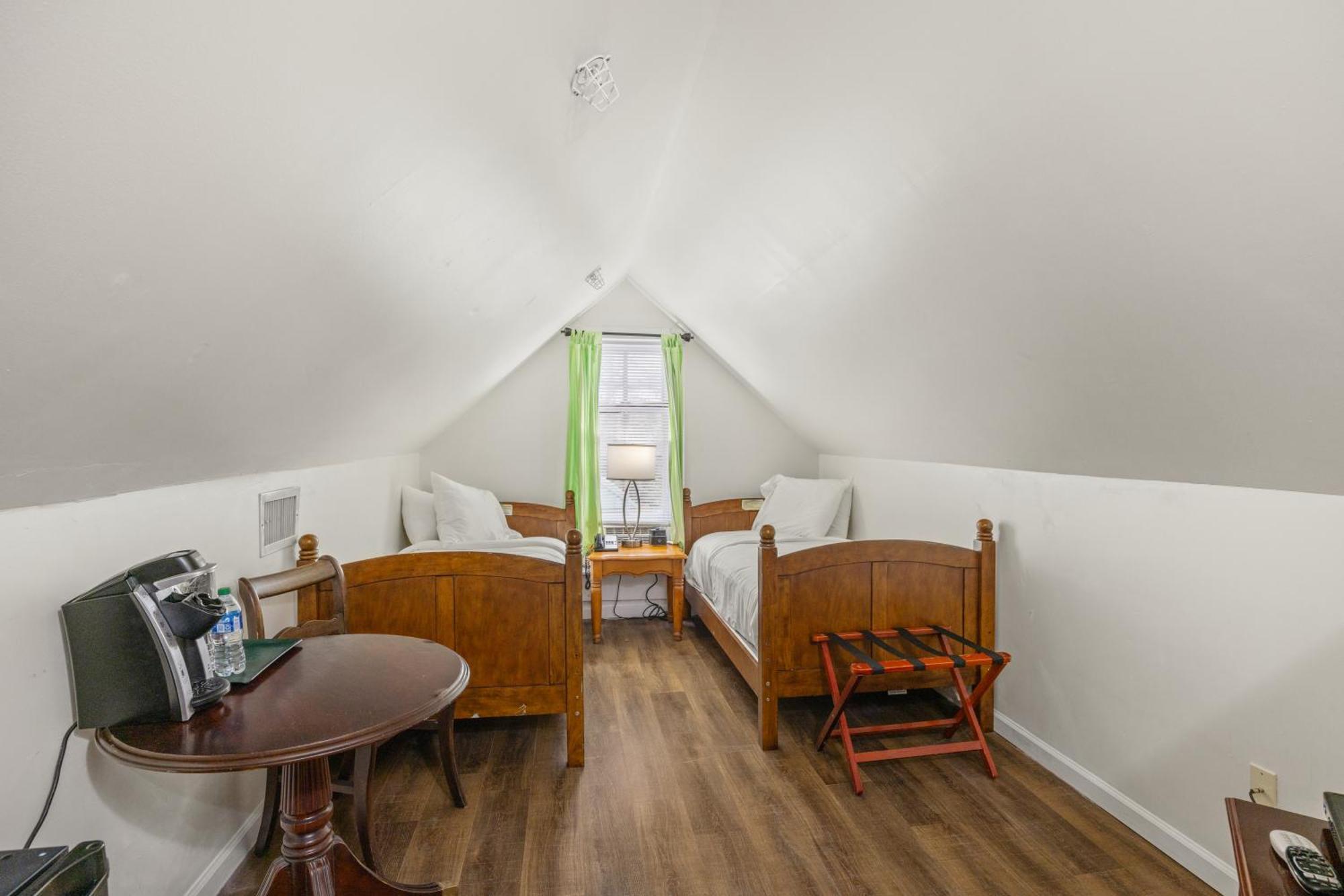 Coombs Inn & Suites Apalachicola Ngoại thất bức ảnh